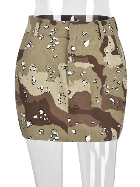 Женская камуфляжная мини-юбка на молнии с кисточками и карманами |