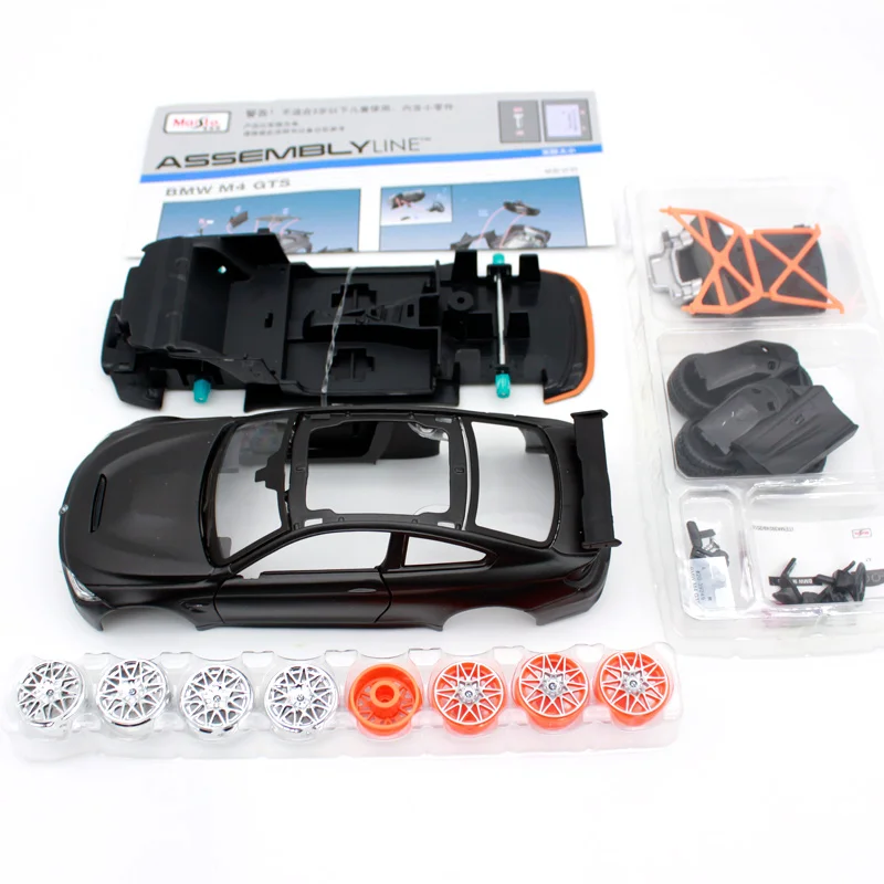 Maisto 1:24 BMW M4 GTS Assembly Version Alloy Car Model Diecast