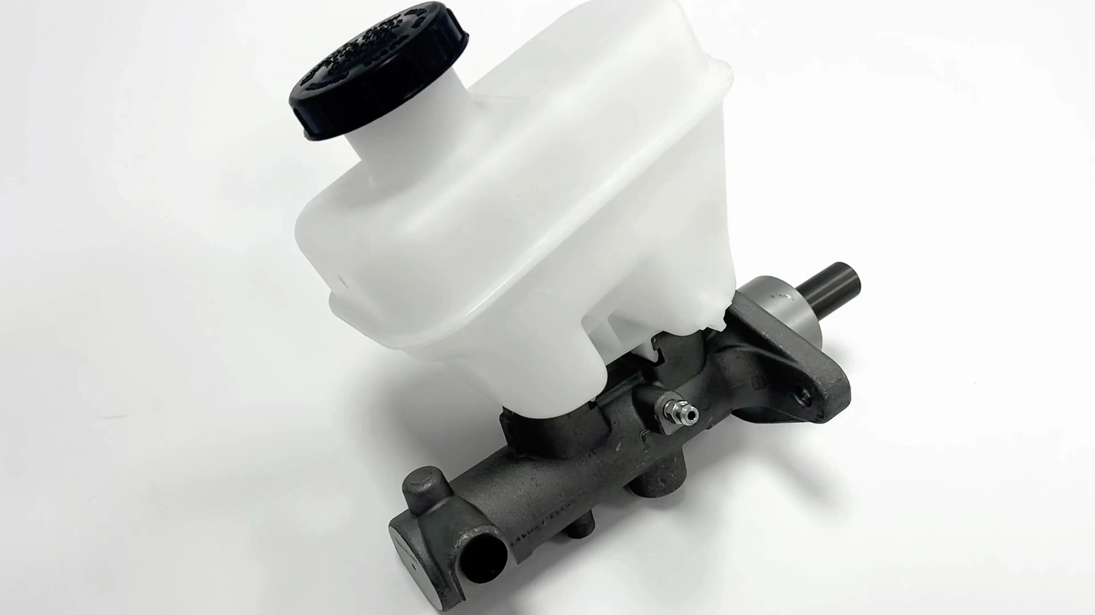 Главный тормозной цилиндр POKESS с масляным баком для Ford Escape 2008-2012 Mazda Tribute 2010-2011