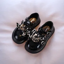

2022 Autumn New Girls Leather Britain Style Versatile Kids Fashion Thick Bottom Mary Janes for Princess Solid Black Glossy Metal