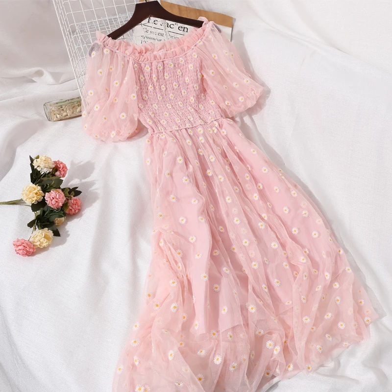 

Summer Folds Daisy Floral Embroidery Lace Dress Women Sweet Slash Neck Puff Sleeve Mesh Dress Female A Line Long Party Vestidos