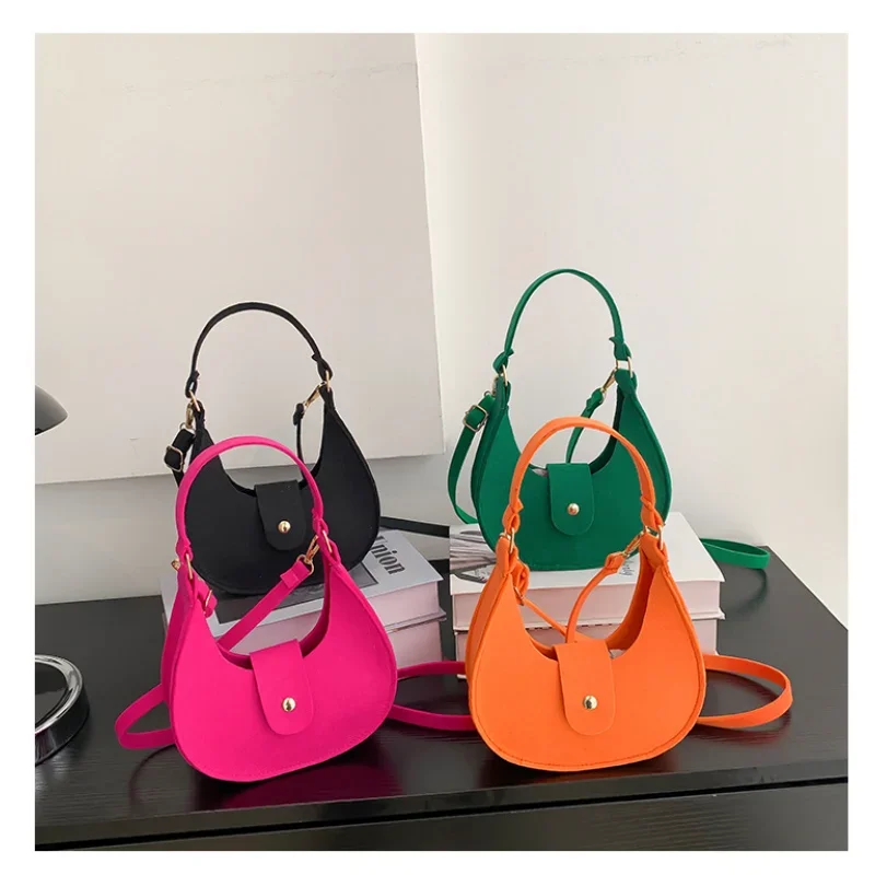 

Niche Design Popular Bags 2022 Winter New Trend Fashion One Shoulder Simple Crossbody Commuter Dumpling Bag Designer