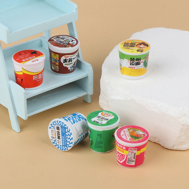 

5pcs Dollhouse Miniature Fast Food Instant Noodles Model Kitchen Food Accessories For Doll House Decor Kids Toys Send Random