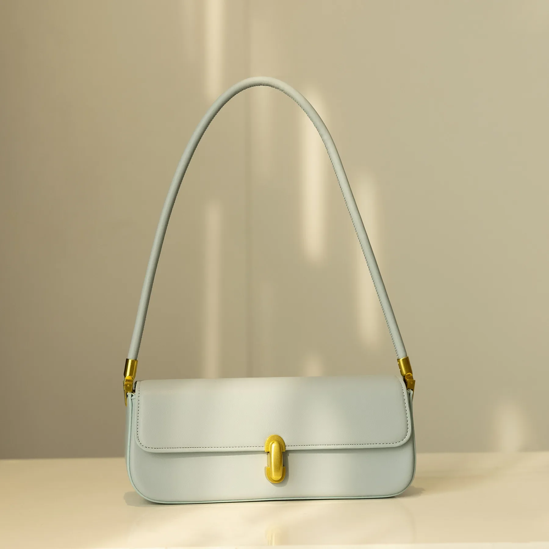 Sdcd33da000e241b18b1b9e9708d52be92