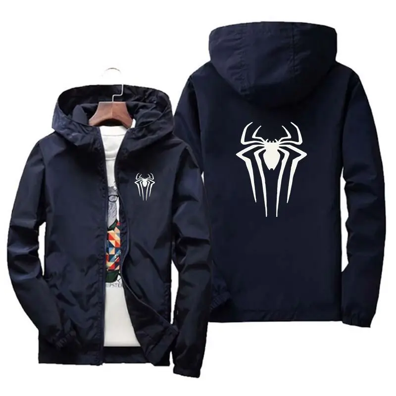 Рисунок 3 - Мужская ветрозащитная куртка на молнии