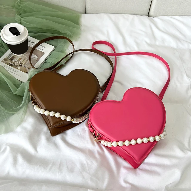 Fashion PU Leather Heart Crossbody Bag Women Summer Wide Strap Flap  Shoulder Bag Lady Girls Casual Shopping Messenger Handbag