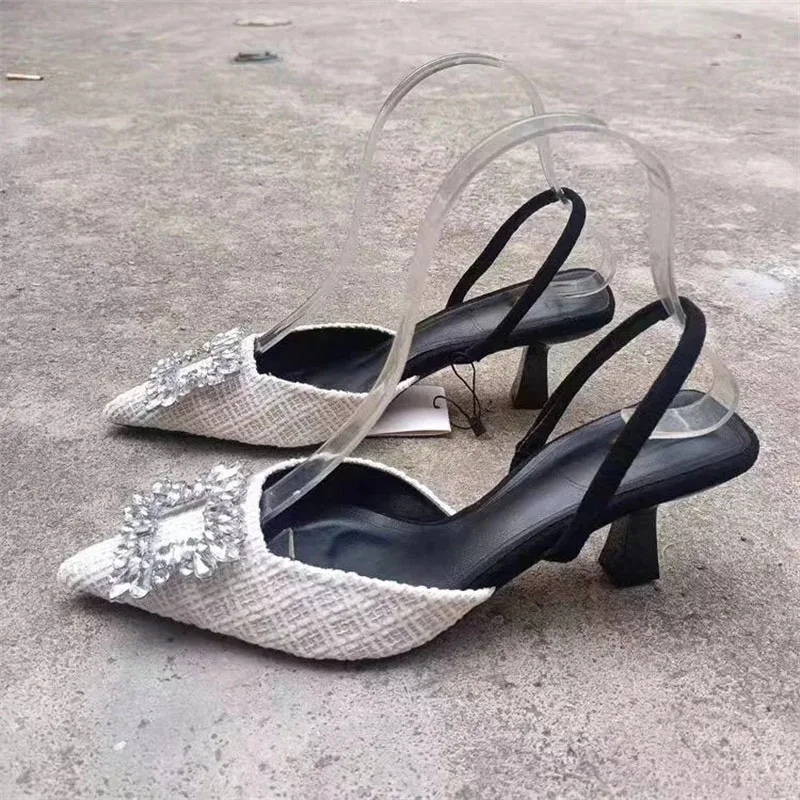 

Женские туфли-лодочки с квадратным кольцом, заостренным носком и ремешком на пятке