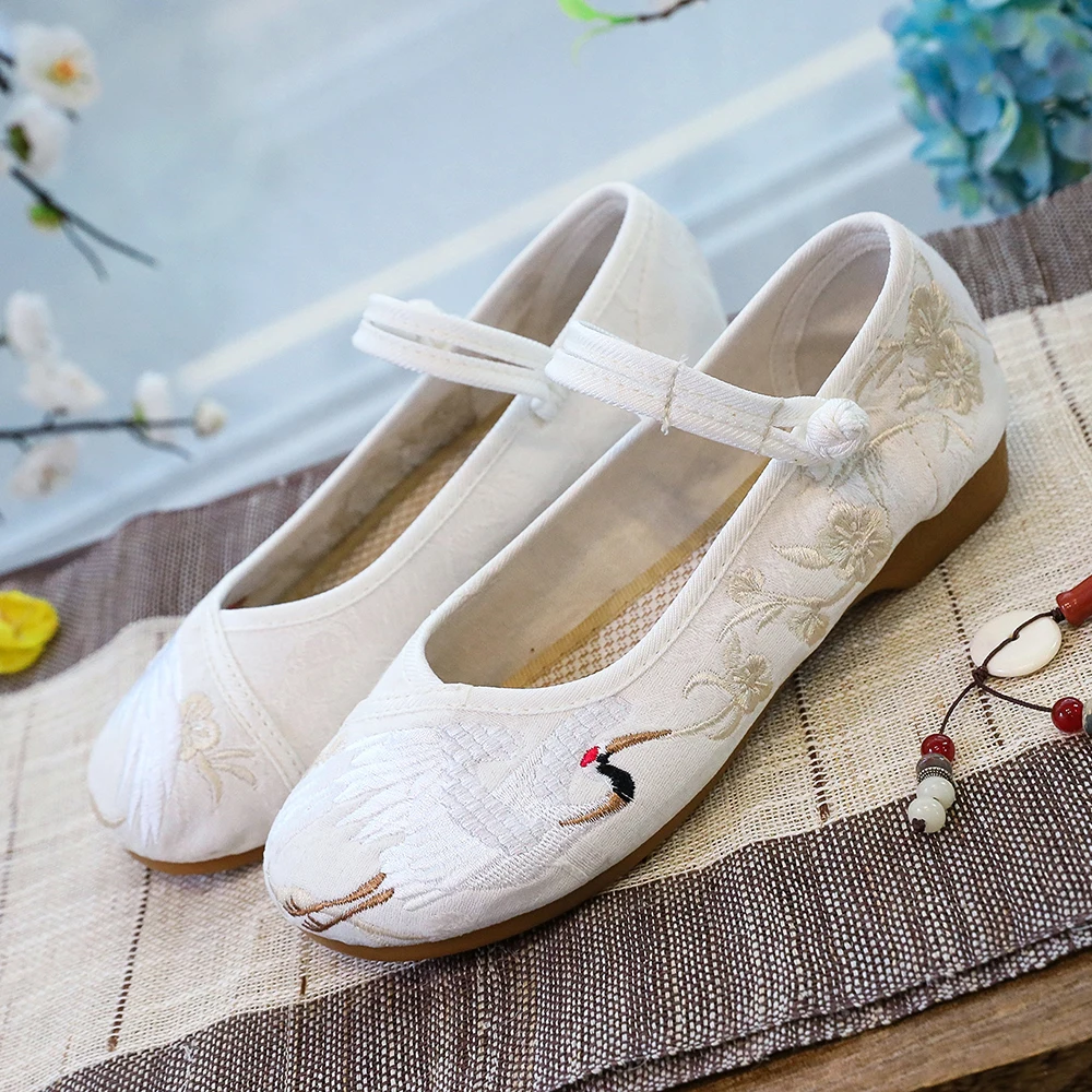 Jordan Shoes For Women Bright Peacock Embroidery Women Shoes Old Peking ...