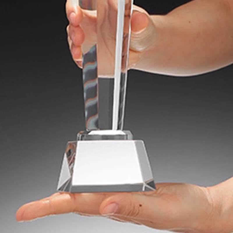 Customized Wine Glass Shape Coloured Glaze Crystal Trophy, Excellent Staff, Company Annual Meeting Awards, Home Decorations, 1Pc