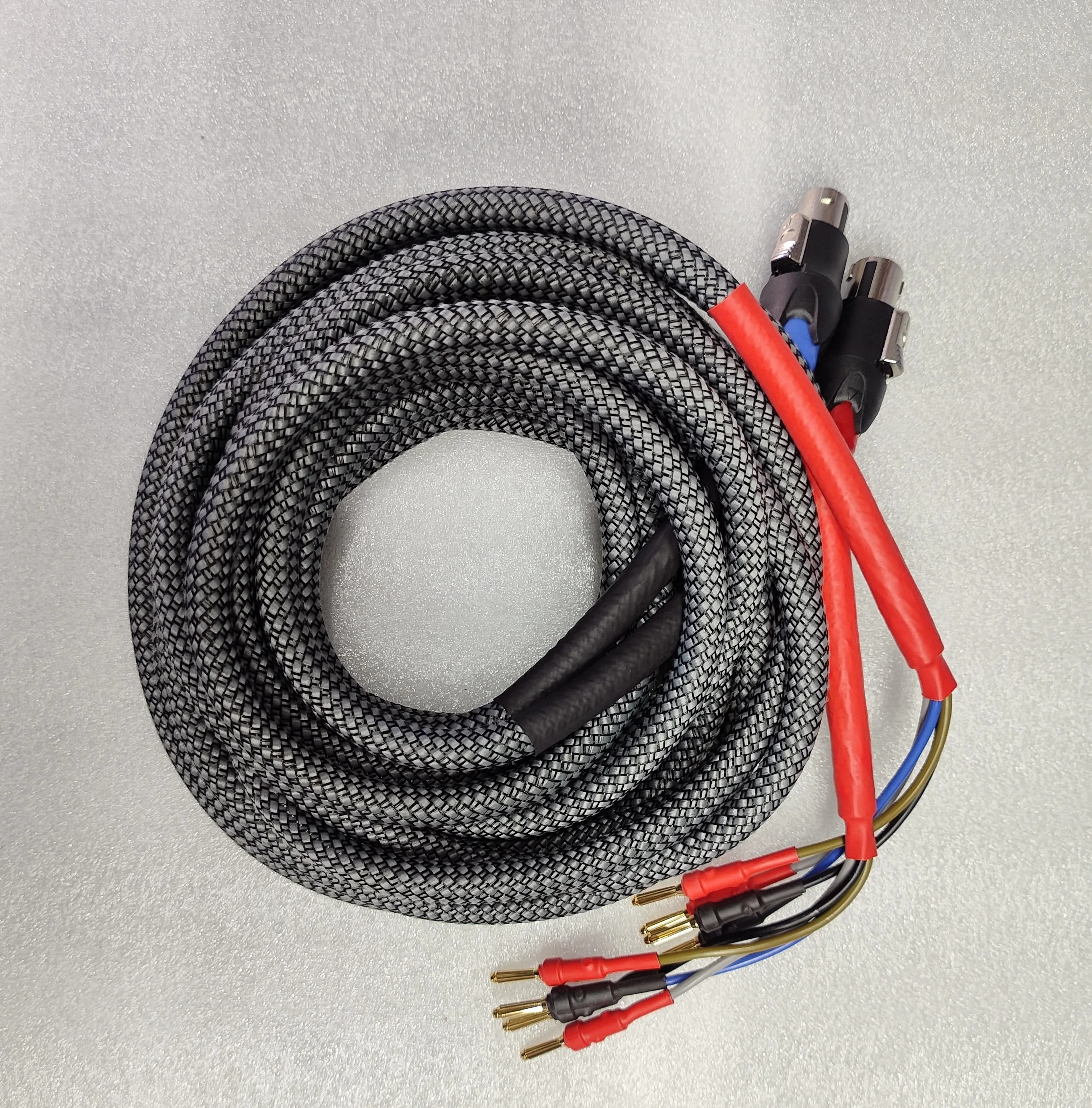 

Comes with A 5.5 Inch and 6.5 Inch Set of 5-meter Cables