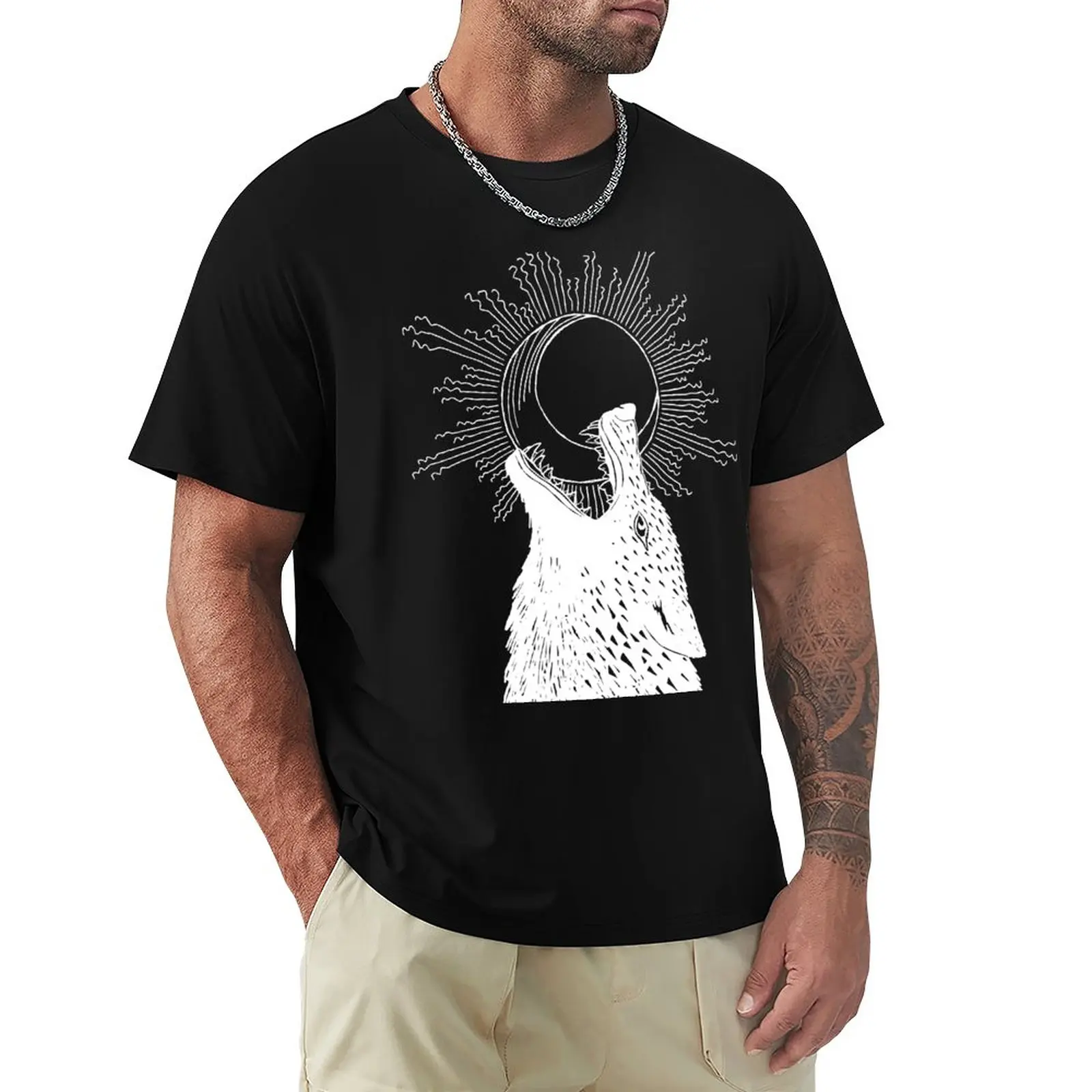 

Hati Chasing the Moon T-Shirt Short sleeve tee blanks graphics men clothings