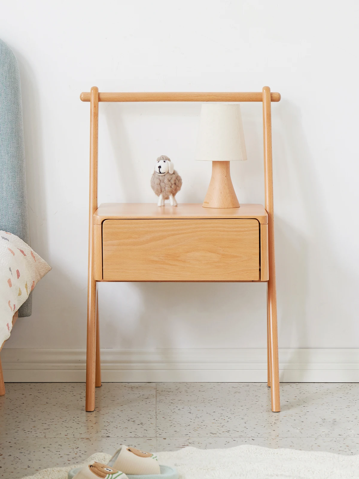 

zq Solid Wood Children's Bedside Table Nordic Bedside Storage Small Cabinet Bedroom Storage Cabinet