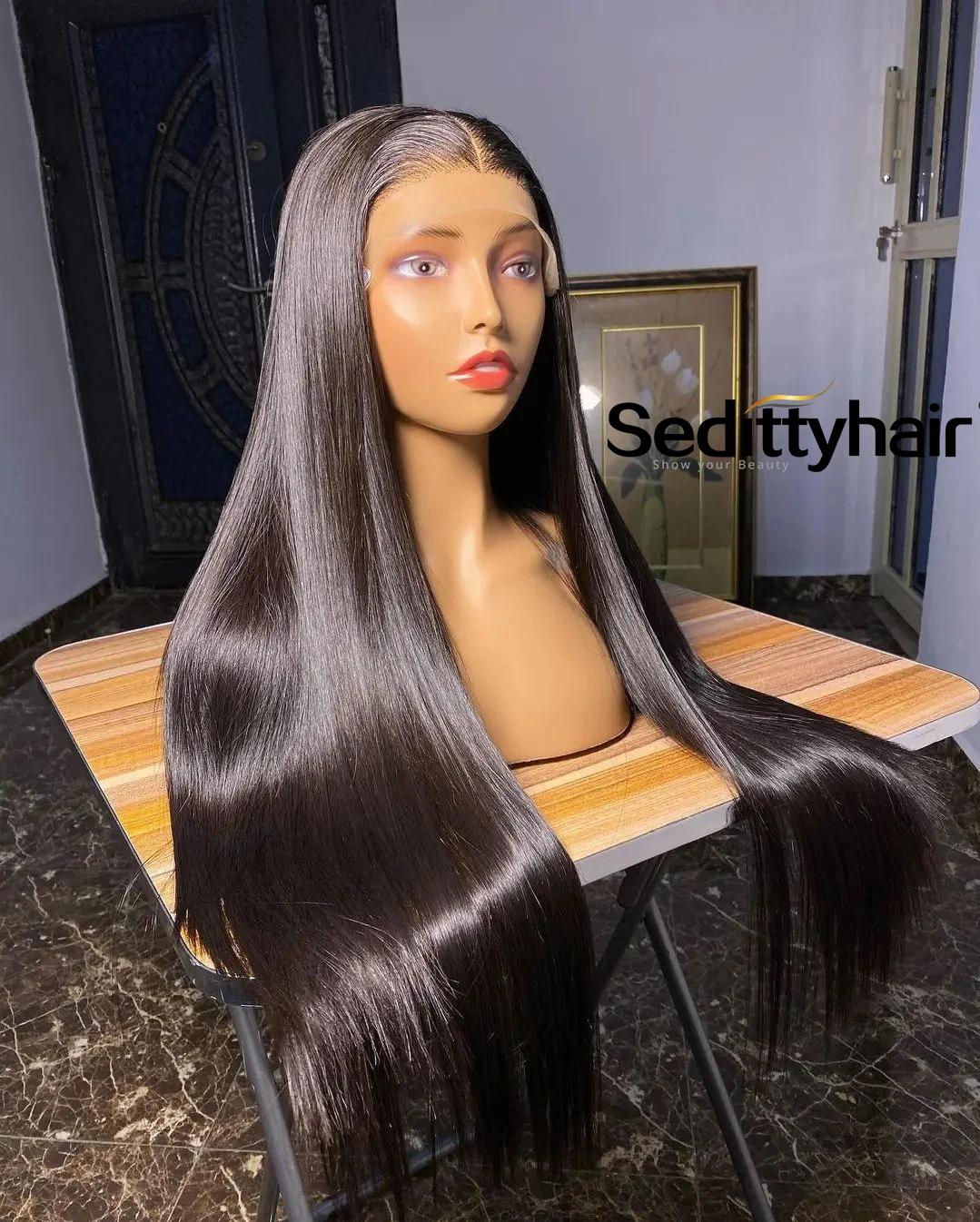 Рисунок 2 - Парики женские длинные прямые из человеческих волос