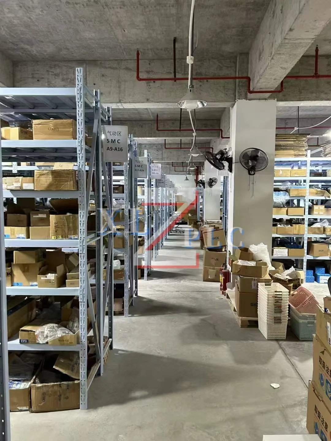 오리지널 SR3XT141FU PLC Zelio 프로그래머블 로직 컨트롤러