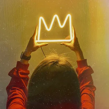 Crown LED Neon Sign – Warm White Royal Neon Wall Decor