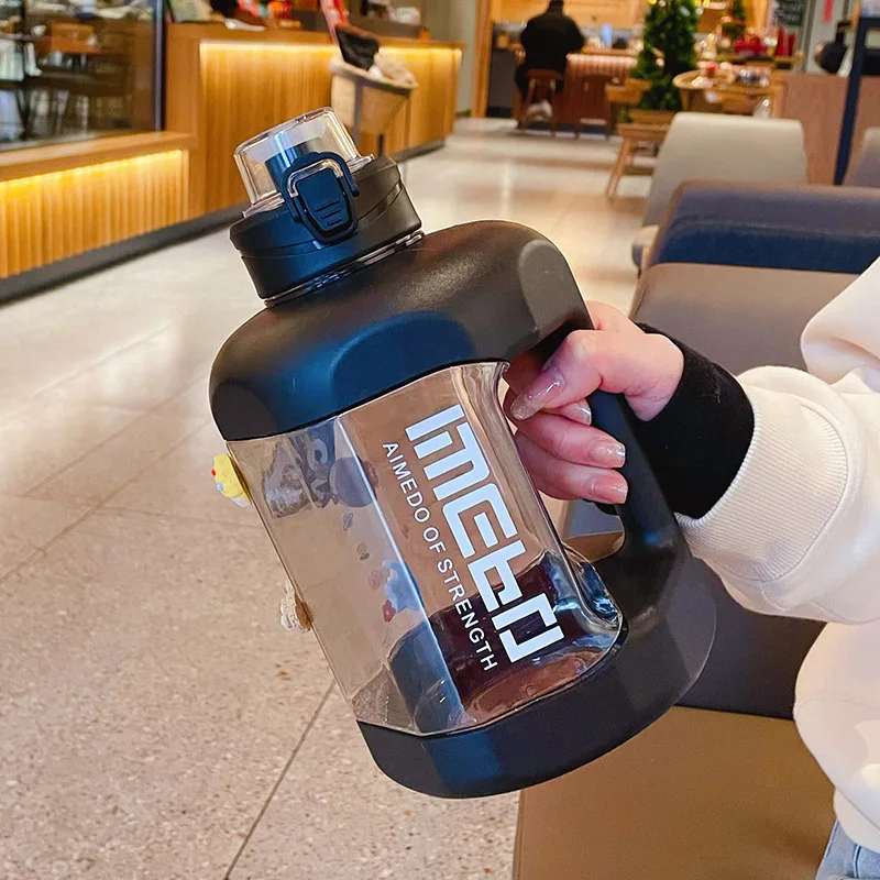 

1.8/2.8L Large Plastic Water Bottle BPA Free Portable Gym Sport Water Kettle Milk Tea Juice Drinking Bottle Gift For Women Men