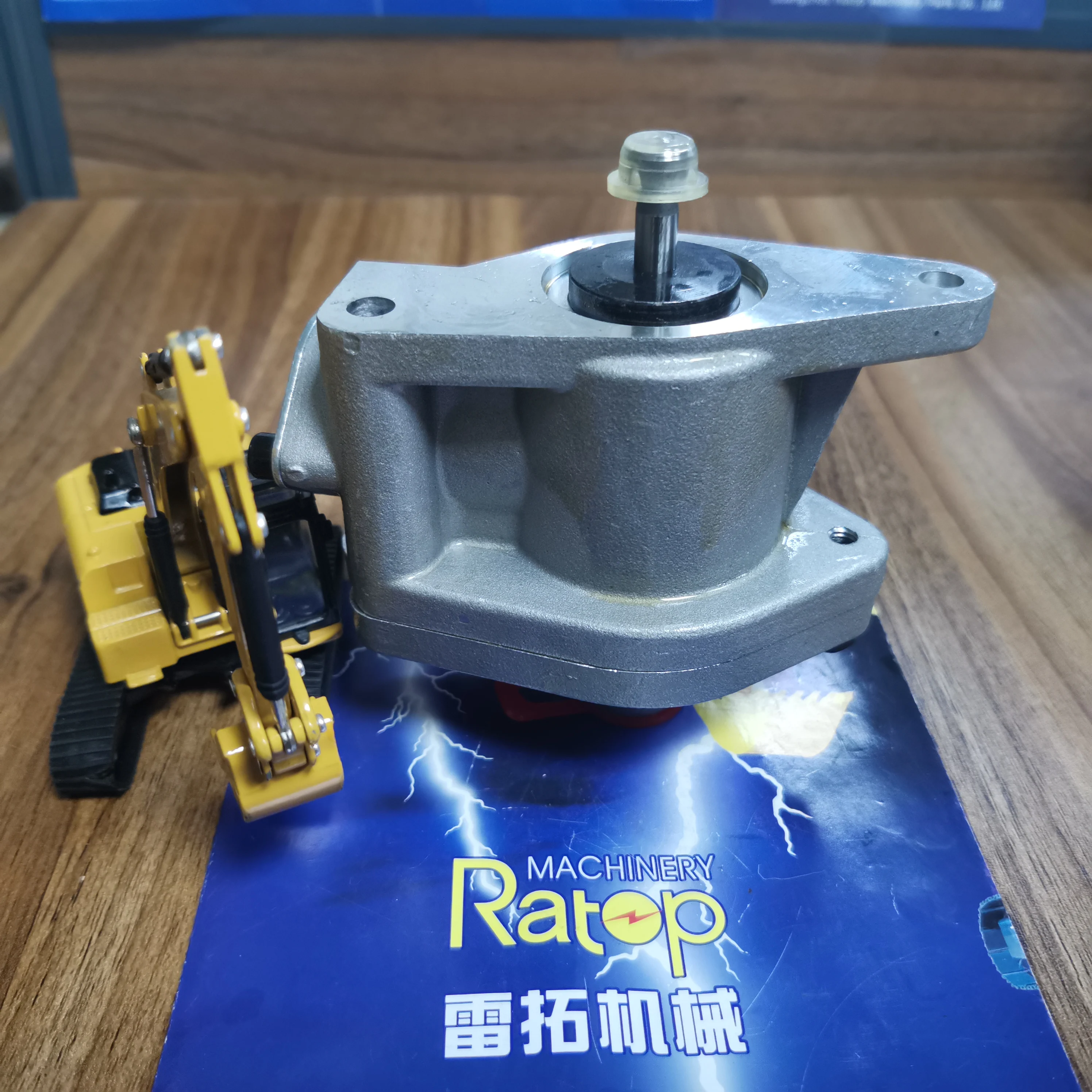 

Экскаватор 1w-1695 1W1695 топливный насос 1w-1695 1W1695