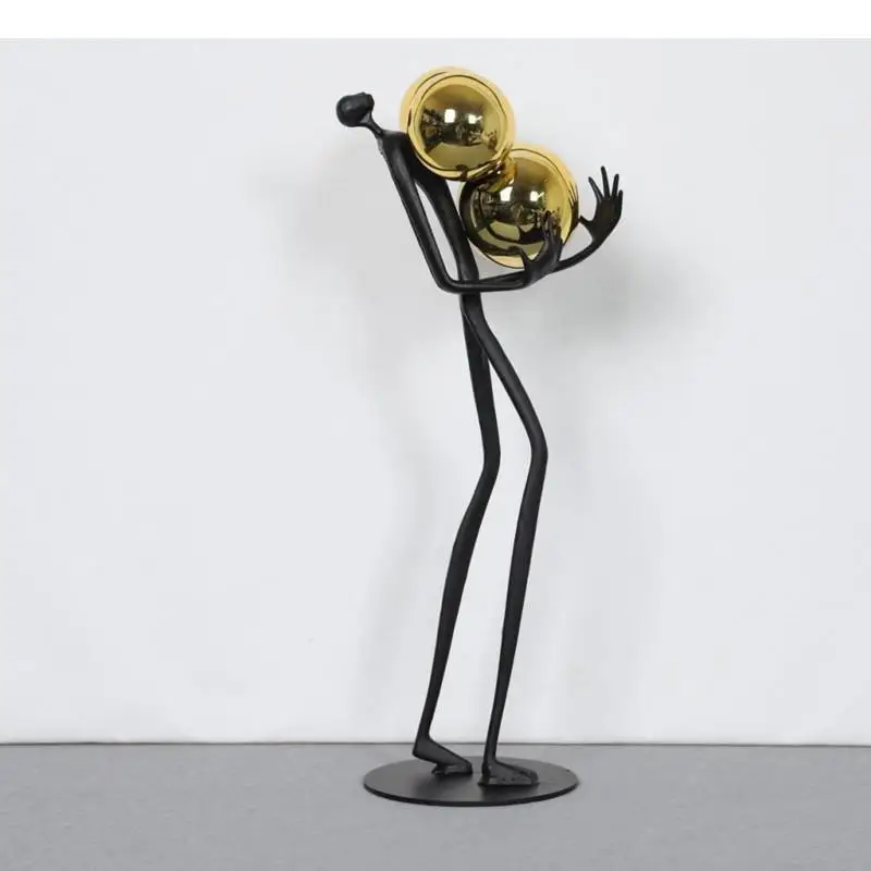 

Creative Metal Hold The Golden Ball Abstract Figures Living Room Desktop Ornament Artwork Black Statue Ornament Home Decoration