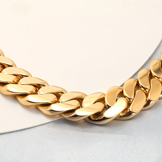 Luxury  Bracelet - Yellow Gold 2