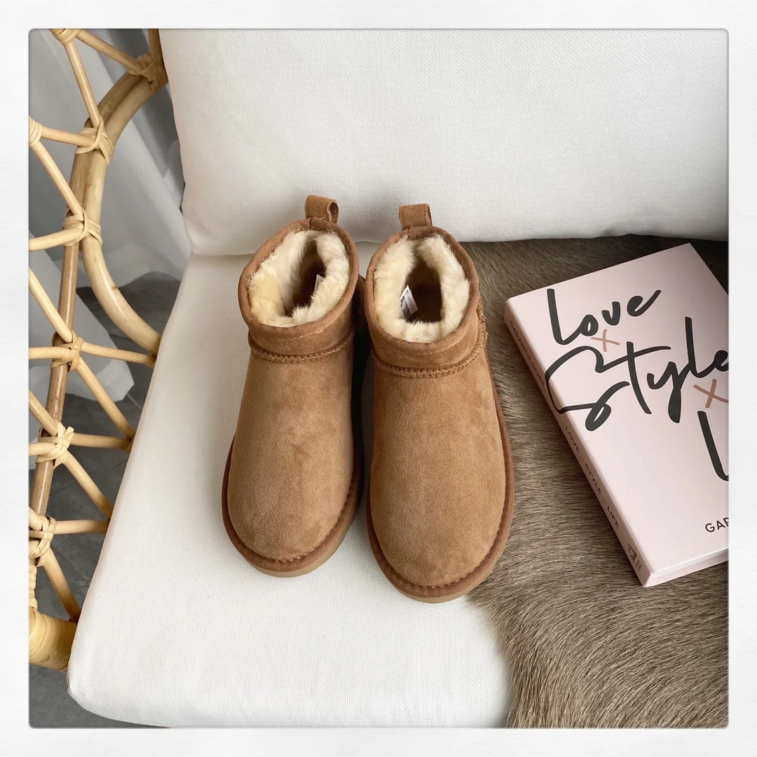 Winter New Velvet Warm Short Boots Thick soled Bread Shoes Thick Northeast Cotton Shoes Warm Snow Boots Women's