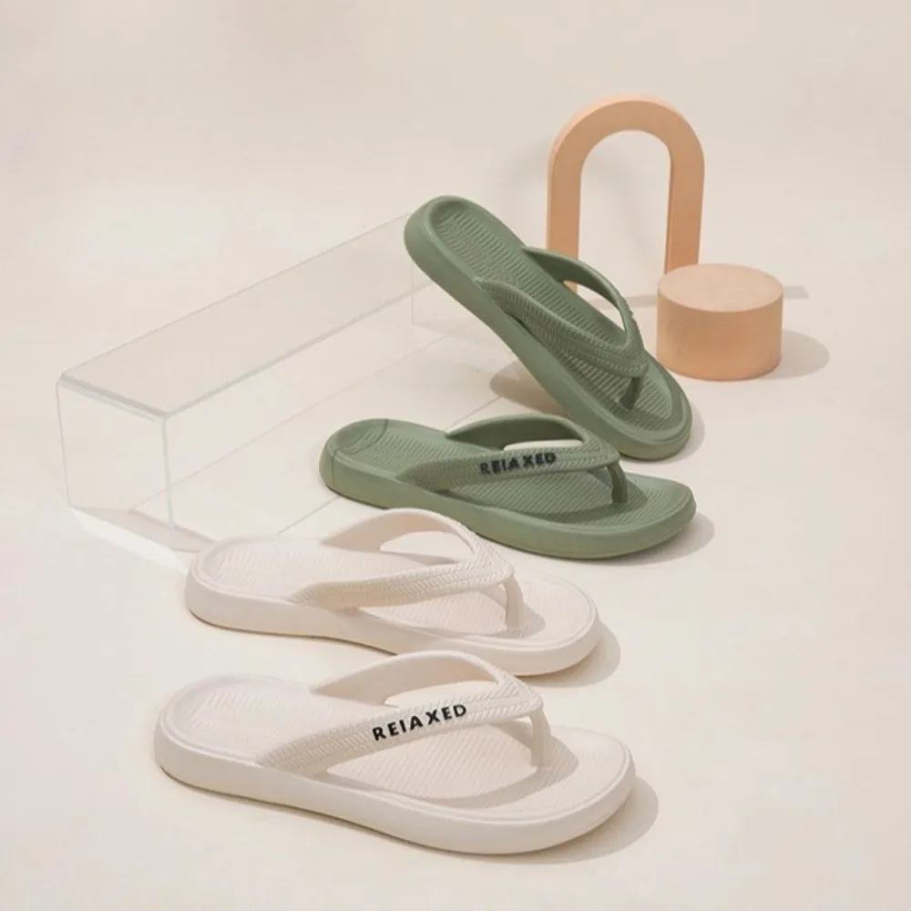 Rutschfeste Herren-Sandalen mit weicher Sohle, geruchsneutrale Damen-Flip-Flops mit Zehenclip aus EVA für Strand und Bad – Detail 4