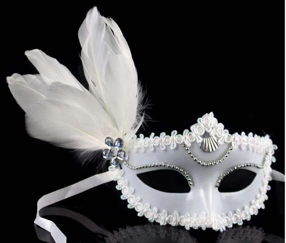 

Halloween Black White Feather Mask Venetian Costume Ball Princess Half-face Party Mask