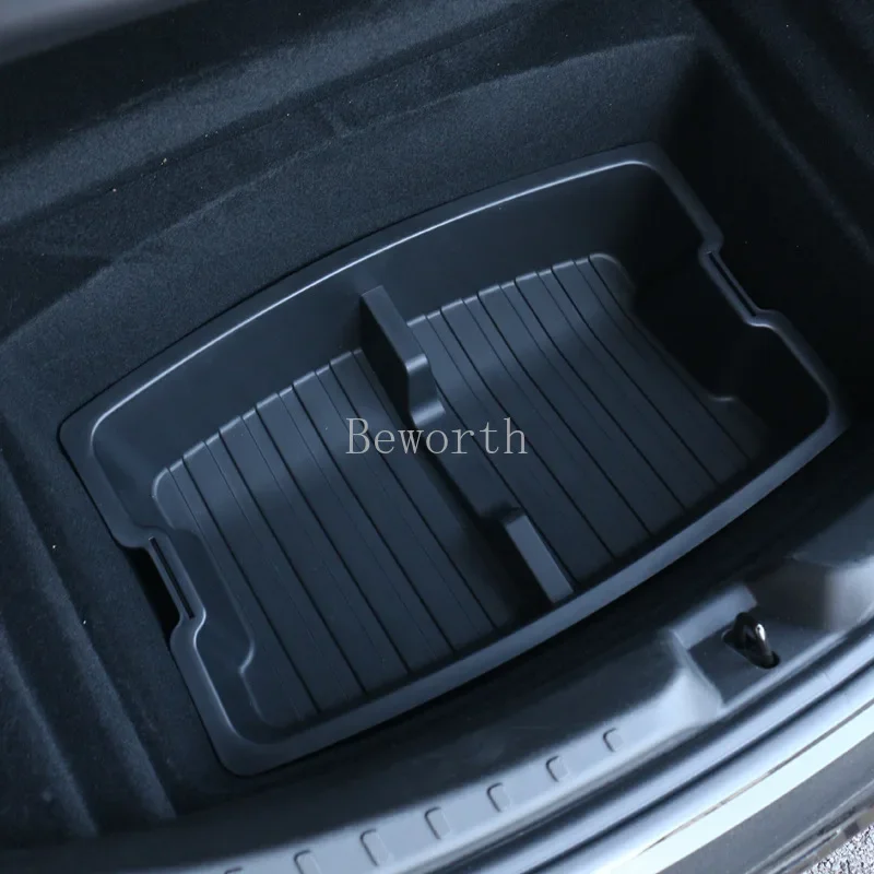 Dual-layer storage box in the front and rear trunk of Tesla Model