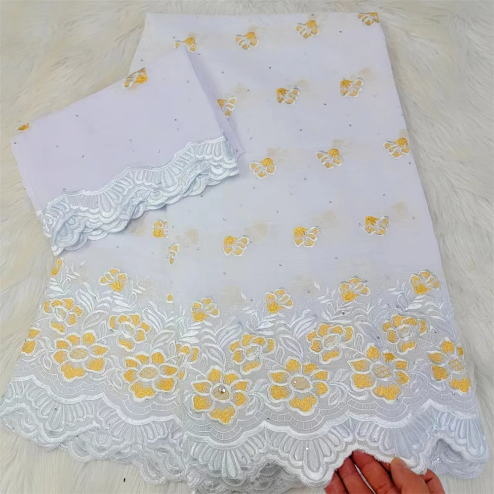 

Latest African Cotton Fabric 2023 Nigerian Swiss Voile Lace Fabric in Switzerland For Embroidered Wedding Evening Sewing QF0336
