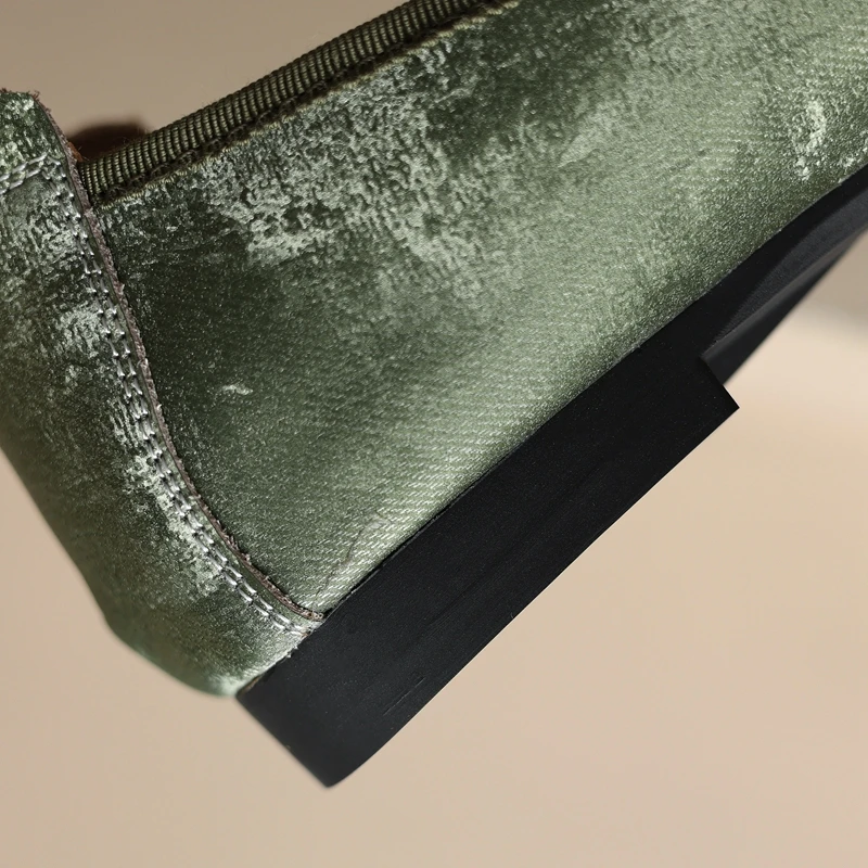 Women's new spring and autumn round head leather silk leather diamond inlaid metal accessories low heel large single shoes