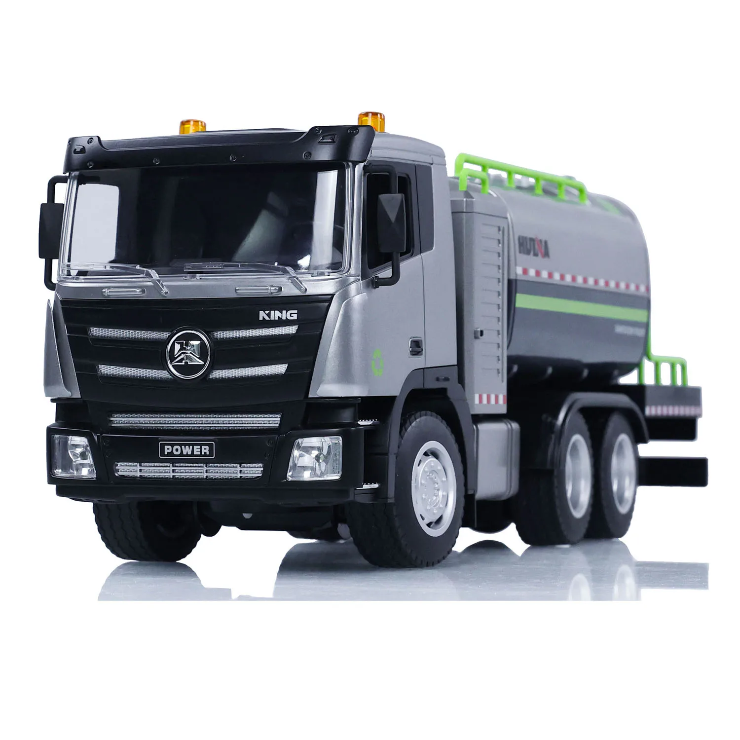 1/18 HUINA 9CH Plastic RC Spray Fog Cannon Truck Remote Control 1316 Car Model Toys W/ Radio Control Battery USB Charging Cable 3