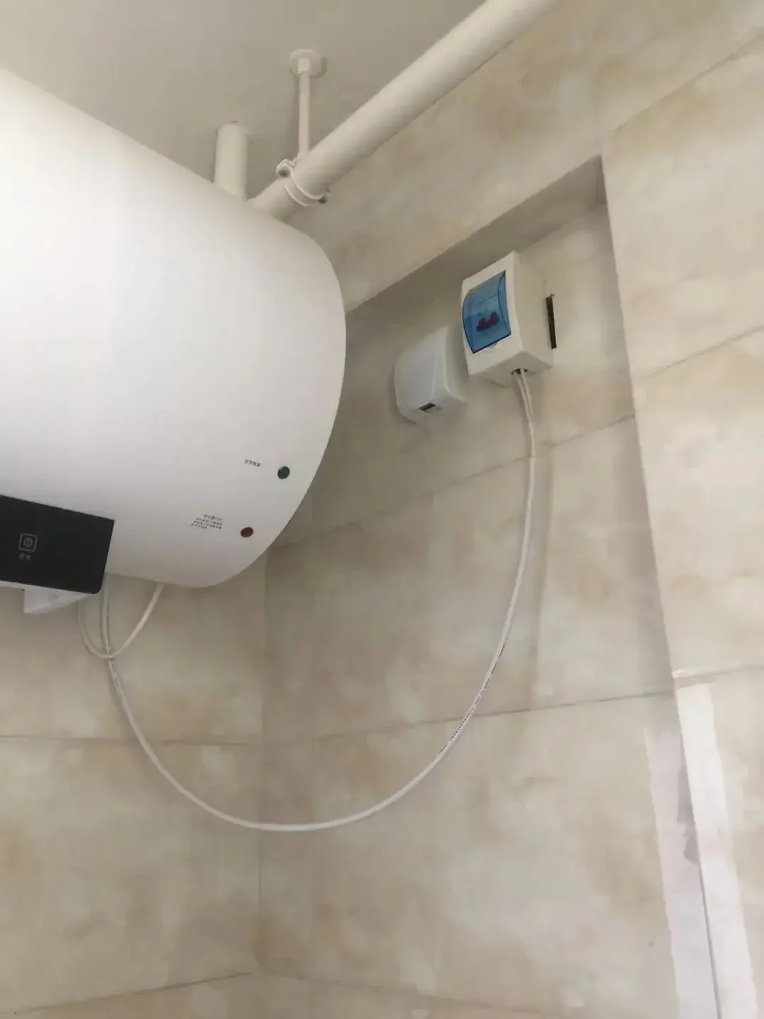 Pure DC Control 50L Solar PV Panel Hot Water Heater System Price