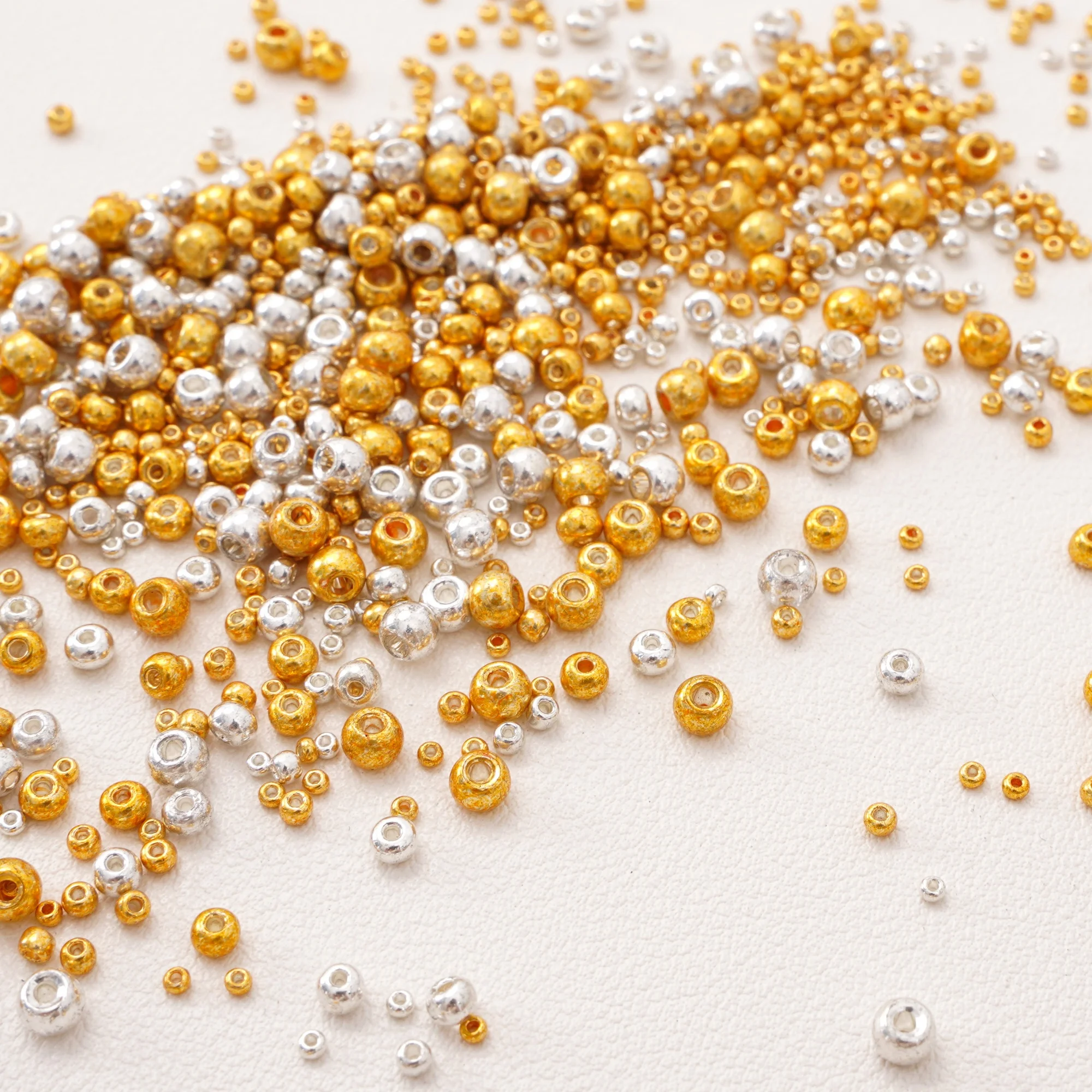 Gold/Silver Glass Seed Beads