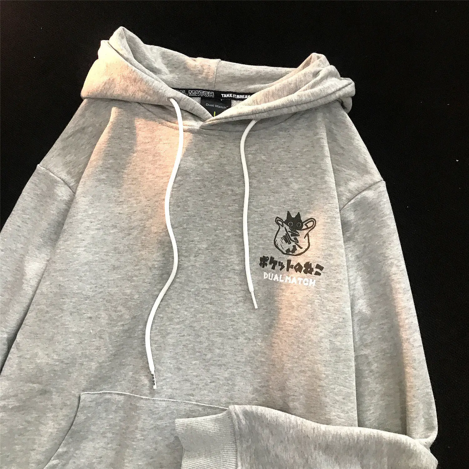 Рисунок 3 - Худи в стиле Харадзюку с надписью