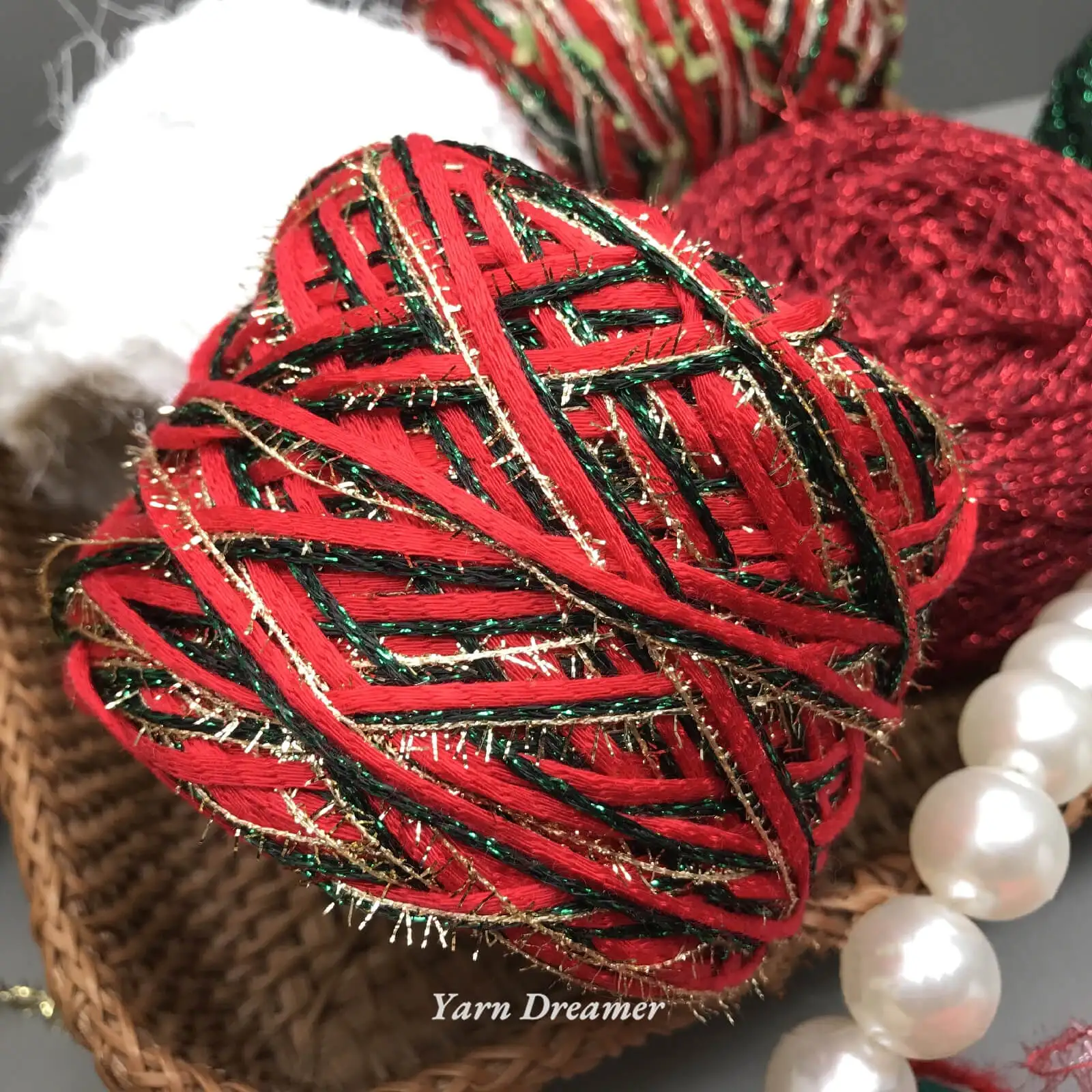 12 Styles of Christmas Yarn 100g Xmas Knitting Yarn chunky Fancy Wool Yarn Art glitter yarn 6