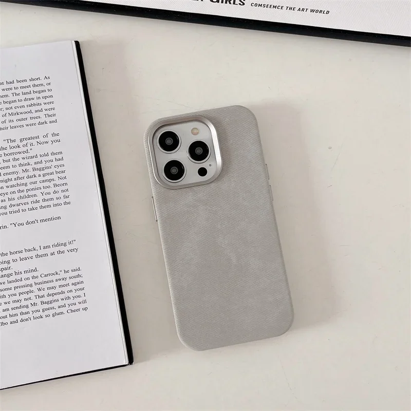 Flannel MagSafe Matte Wireless Charging Phone Case with Microfiber Pattern Protective Shell