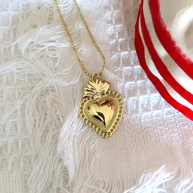 10Pcs ,Gold Plated Jesus Love Heart Sacred Heart Pendant