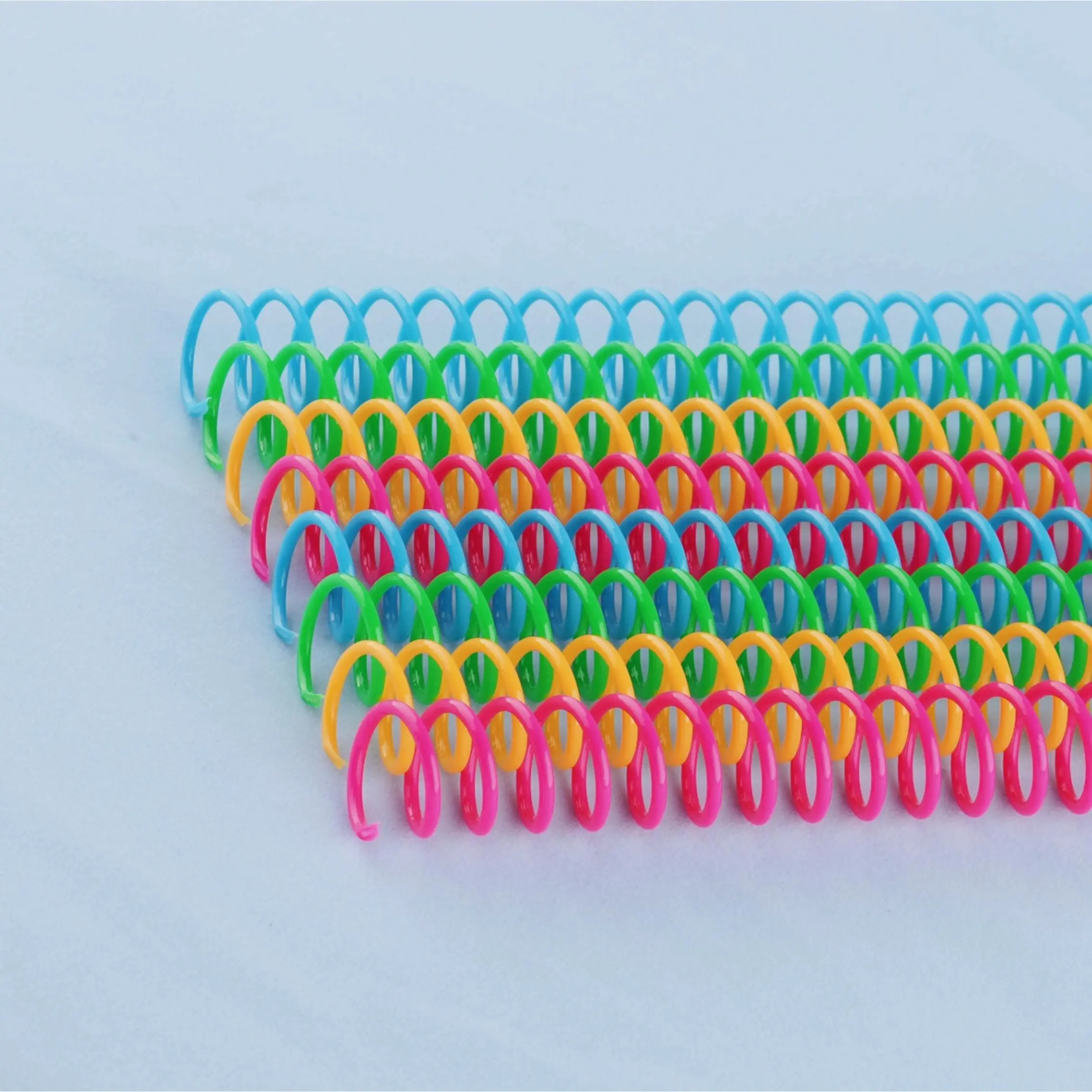 Plastic Spiral Binding Coil 10PCS Diameter 8mm Loose-leaf 46 Holes Pitch 4:1 Colorful Single Spring A4 Notebook Binders