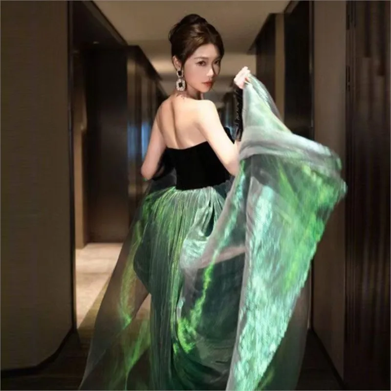 

Light Luxury Minority Black Vintage Velvet Banquet Tube Top Fishtail Dress