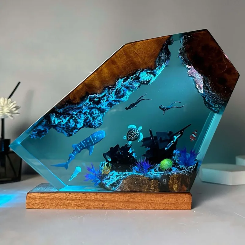 Seabed World Organism Resin Table Light  Art Decoration Lamp Shark Sunken Ship Theme Night Light USB Charge Creative night light