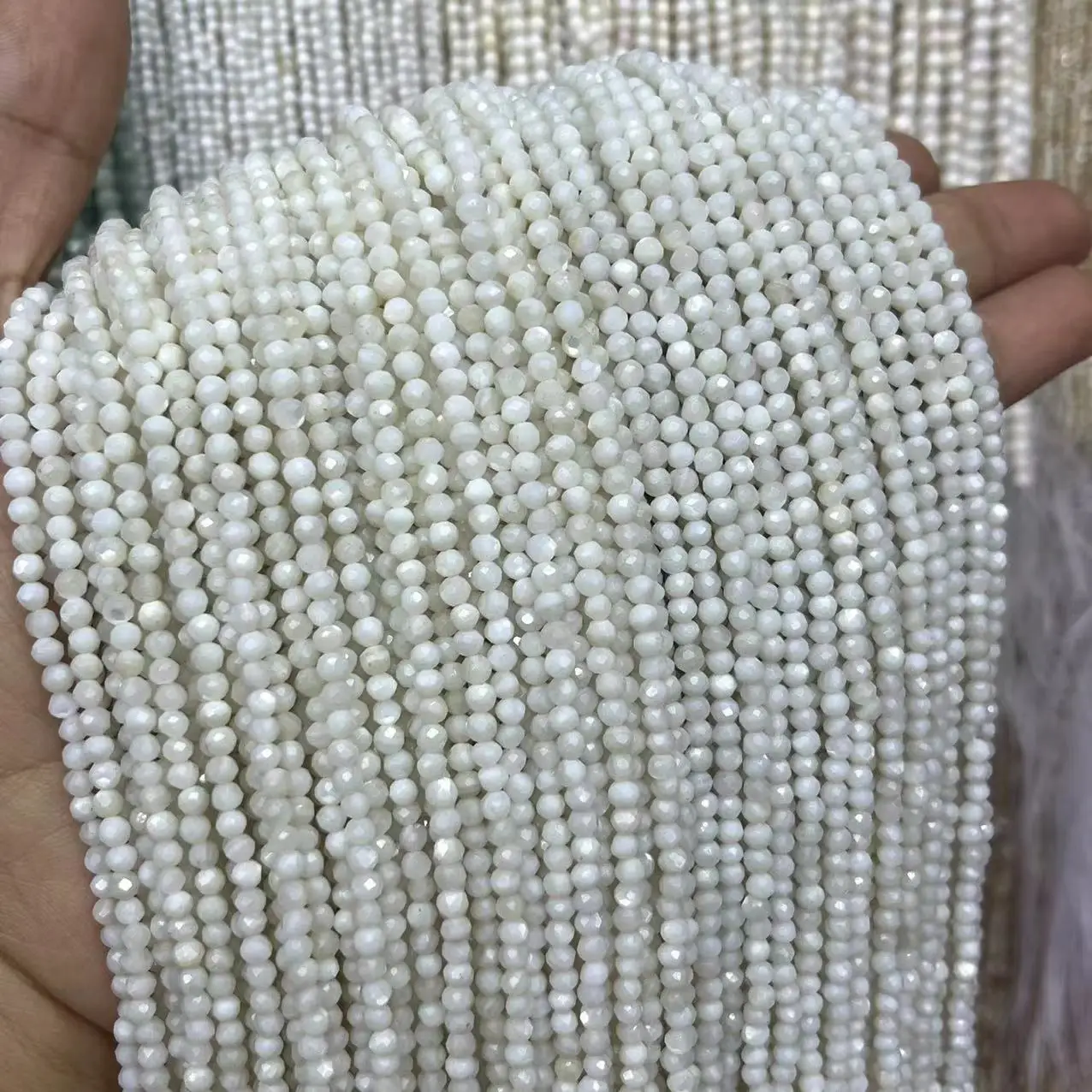 

2 3 4mm White Shell Natural Stone Faceted Loosely Spaced Round Beads For Charm Necklace Bracelet DIY 15 Inch Factory Wholesale