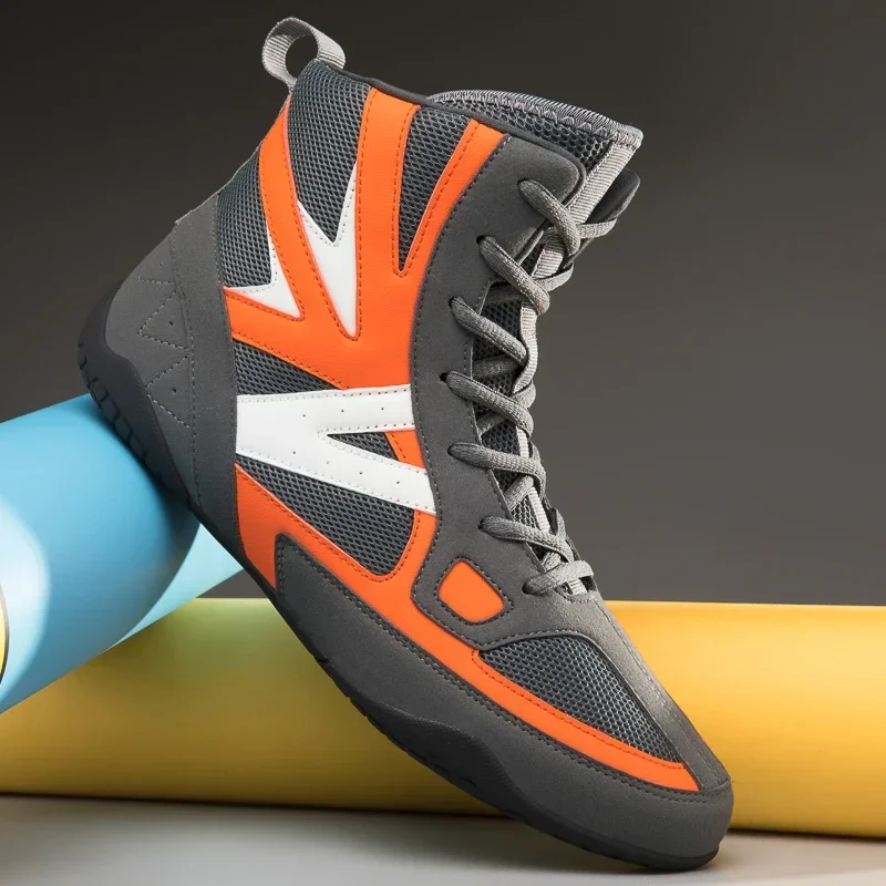 Men Luxury Boxing Sneakers Outdoor Light Weight Wrestling Sneakers Anti Slip Wrestling Shoes Professional Boxing Shoes
