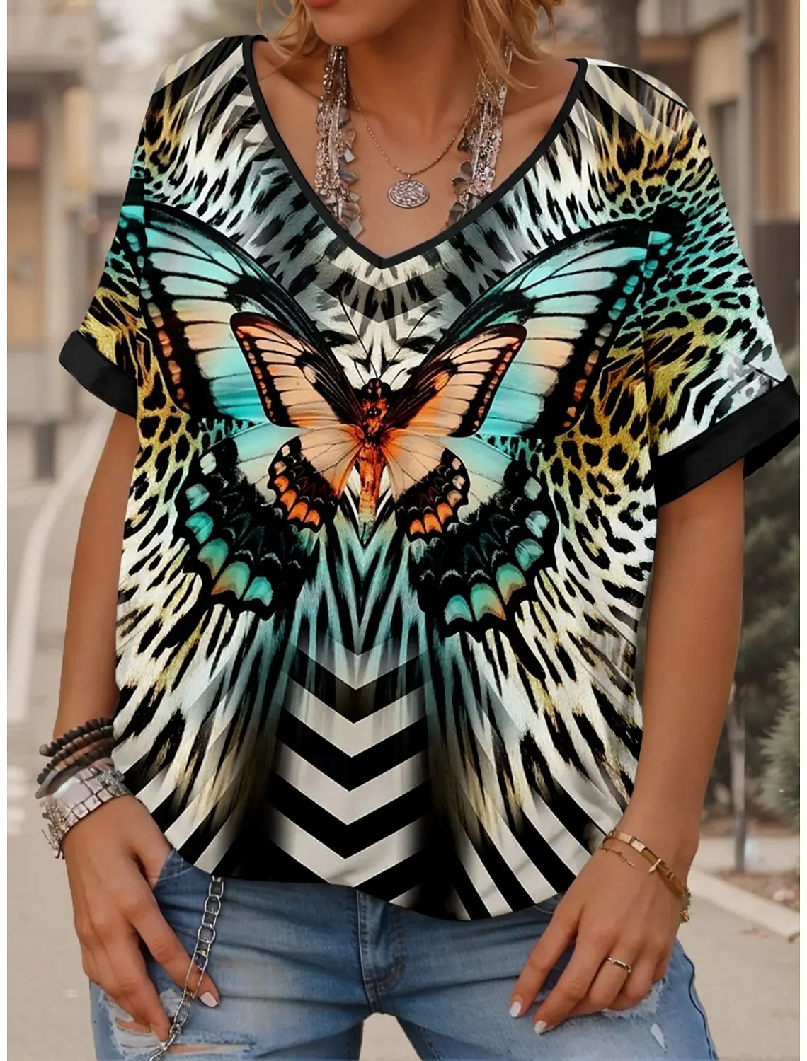 2025 Ethnic Women's T-Shirt Vintage Graphics Fashion Short Sleeved V-Neck Regular Tops Daily Print Tee Summer Spring Casual Tops 4