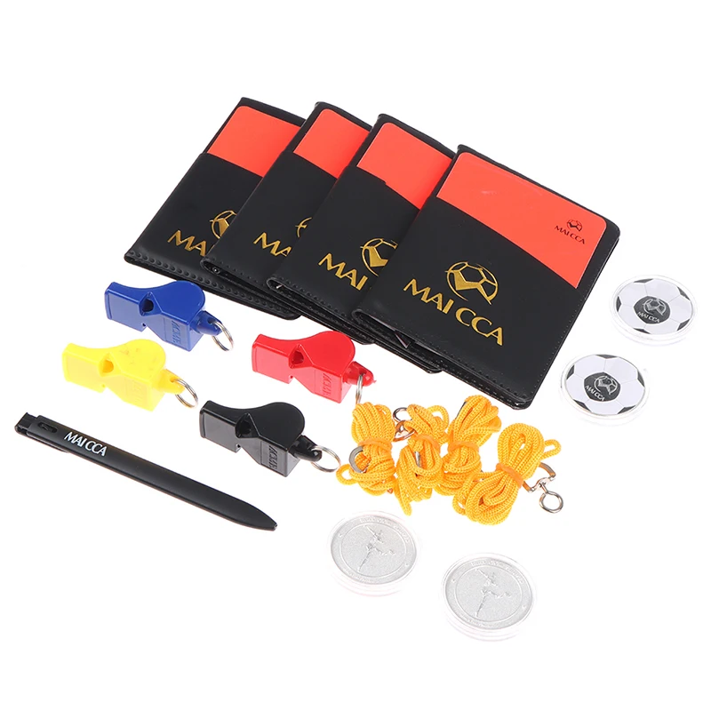 Jeu De Cartes D'arbitre De Football Avec Sifflet U00e0 Livre