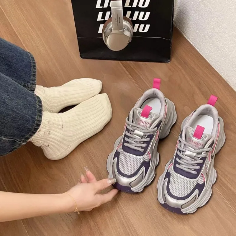 인기 아빠 신발, 슈퍼 핫 스포츠 신발, 여성 소수민족 디자인 센스 스니커즈, 여성 트렌드 플러스 사이즈 40, 2024 용수철 신상