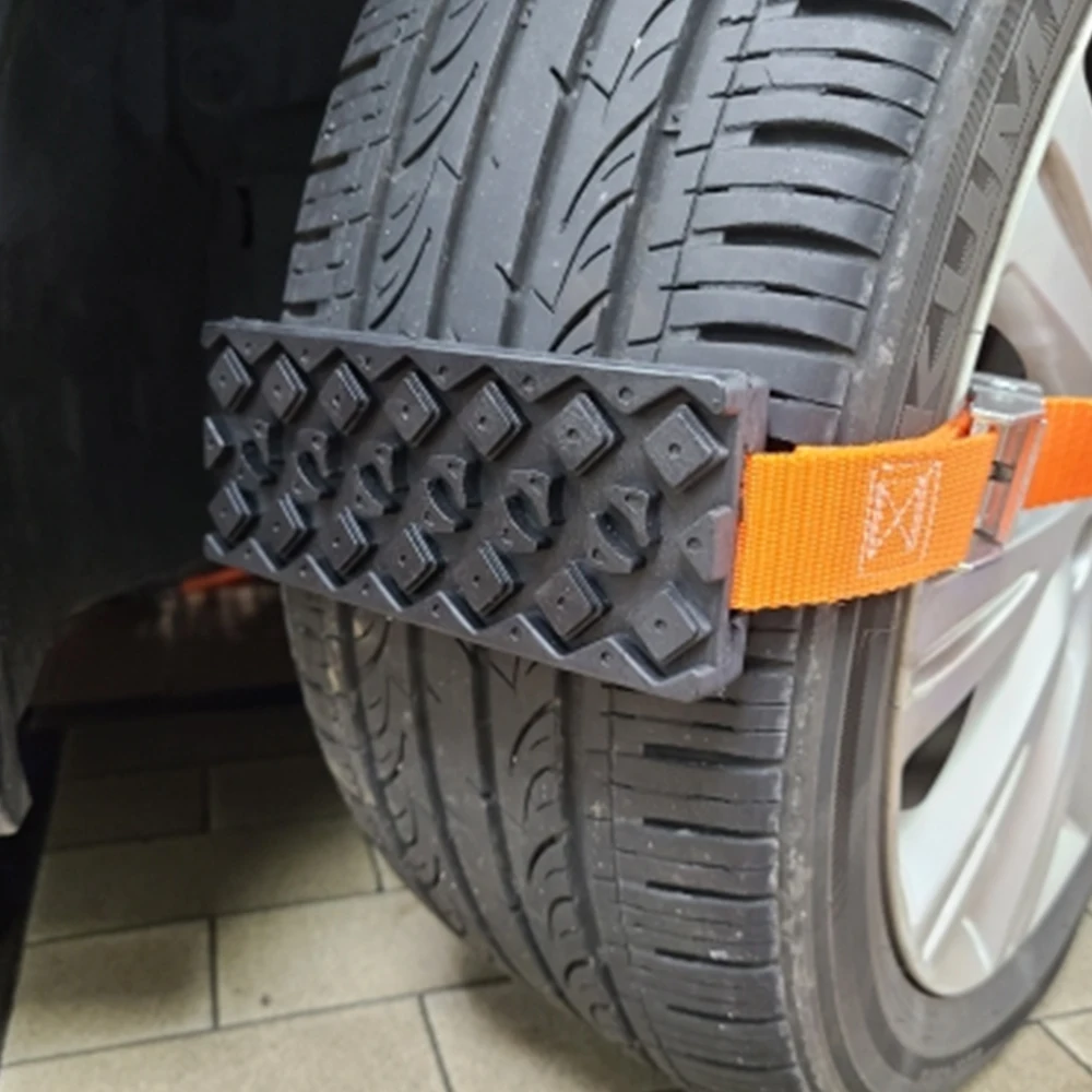 Emergency Snow Mud Sand Tire Chain Straps For Snow Mud Ice Car Tire Traction Blocks Durable PU Anti-Skid tire chains car wheel anti skid pad