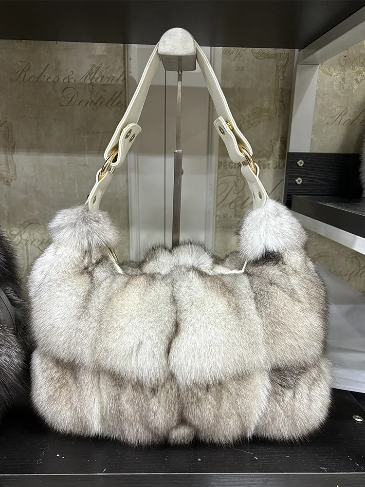 Full Pelt Fox Fur Handbag KAISHIN KAISHIN Women's Genuine Fox Fur
