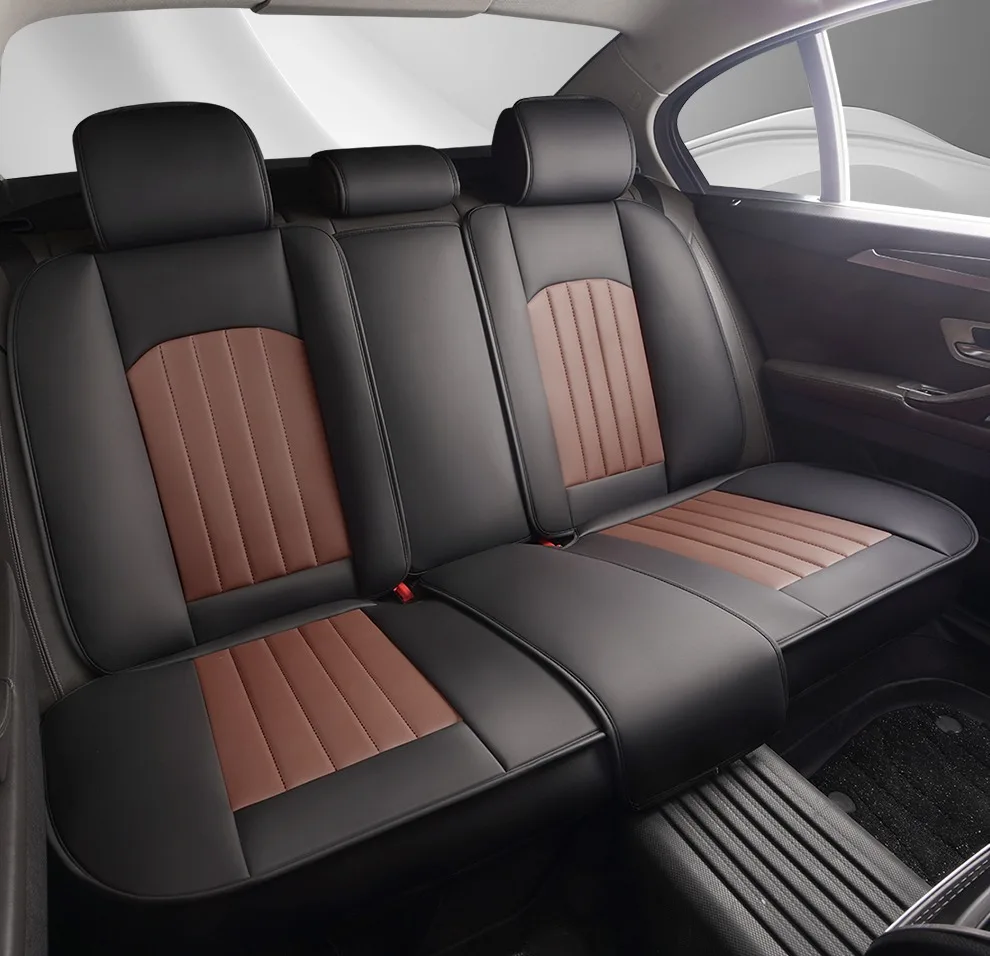 Задні сидіння зі спортивним дизайном