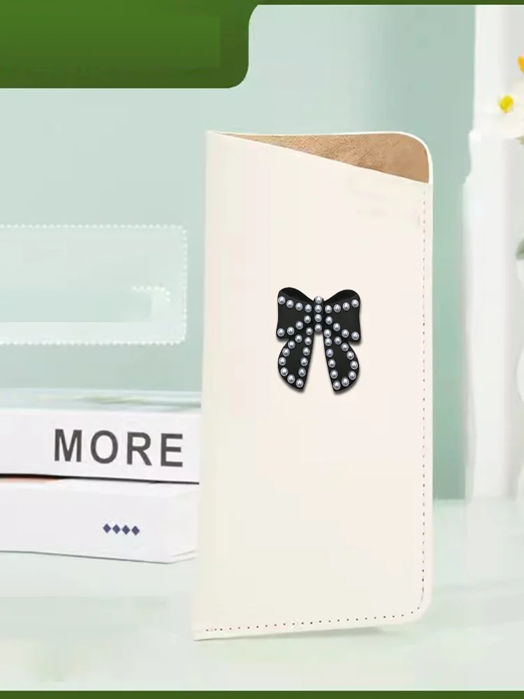 

Несессер ПВХ кожаные сумки для очков носить в стиле-изящный декор в виде серебряных листьев