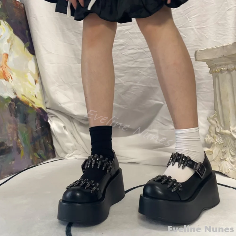 Bullet Studded Punk Loafers Women Big Toe Platform Shallow Hollow Belt Buckle Black Leather Lolita Shoes 2025 New Cool Girl Shoe 2