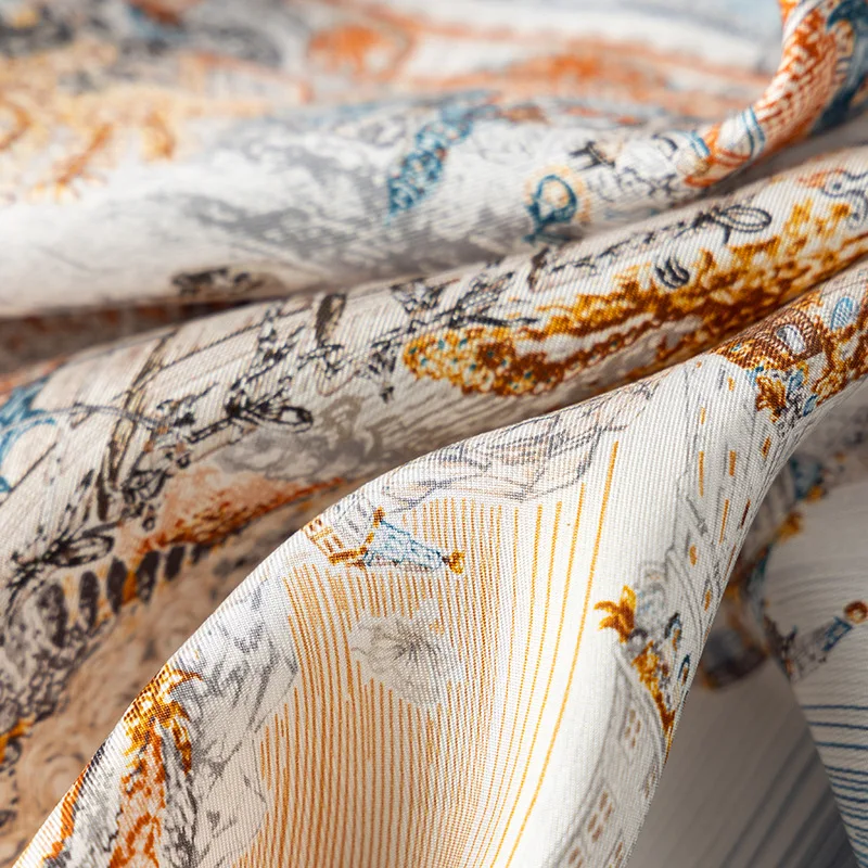 Elegant Versatile Silk Twill Scarf - Luxurious Heavyweight Mulberry 70 Square Fashion Accessory